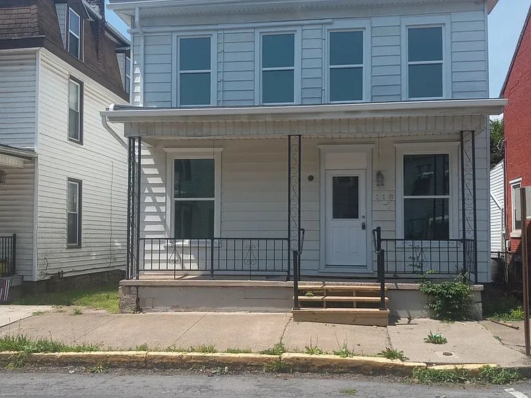 118 S 2nd St — Photo 1