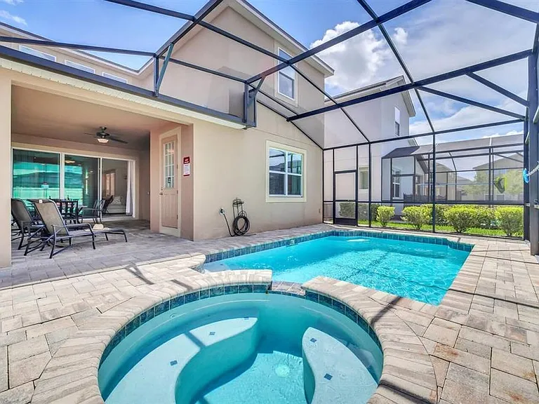 9009 Egret Mills Ter — Photo 37