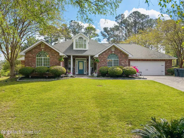 48 Greenleaf Dr, Hattiesburg, MS 39402