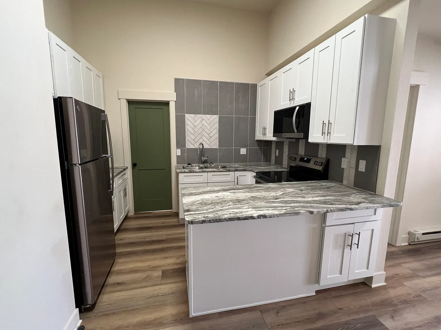 1 bed, 500 sqft, $1,050 — Photo 4