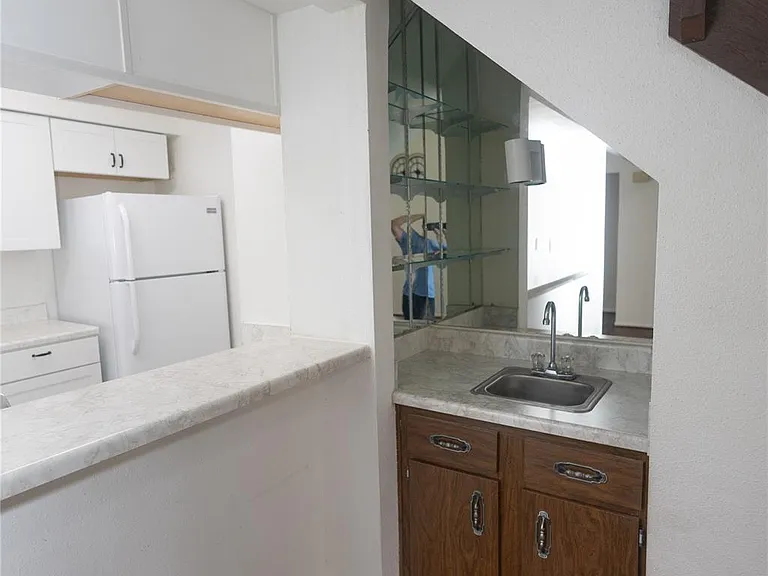 8100 Cambridge St #89 — Photo 9