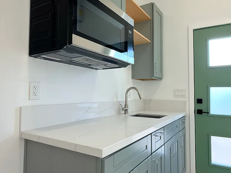 2029 E Washington Ave #A — Photo 1