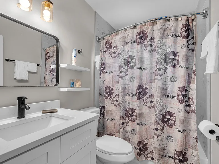 1407 Jefferson St — Photo 11