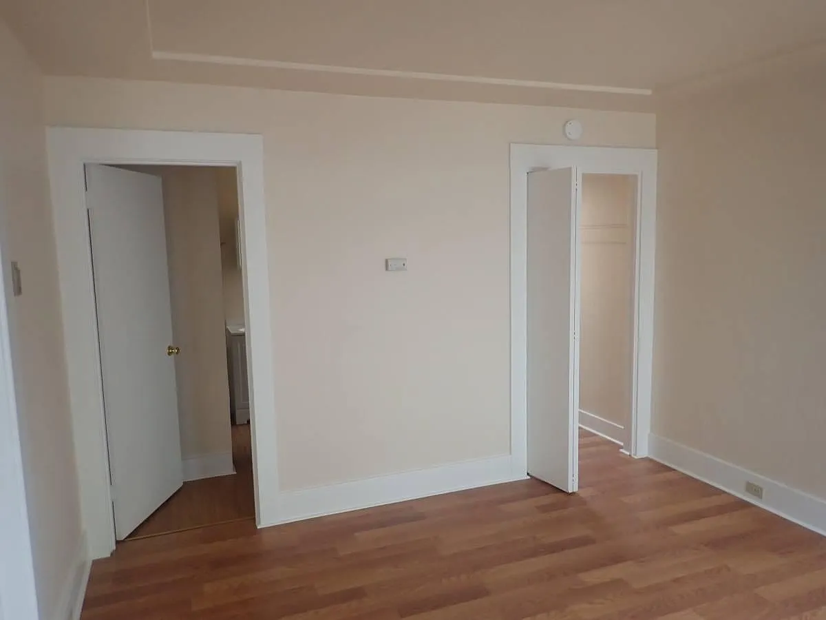 1 bed, 400 sqft, $2,500 — Photo 2