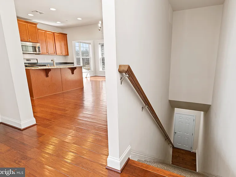1323 Saxton Way — Photo 11
