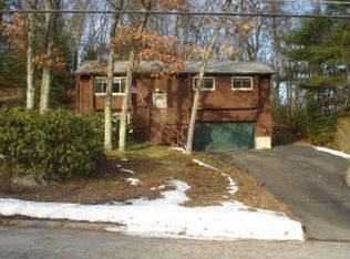 8 Valencia Dr, Nashua, NH 03062