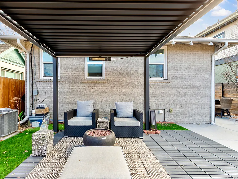 1115 Madison St — Photo 18