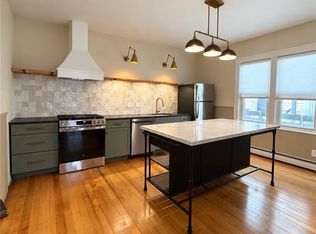 309 Main St, East Greenwich, RI 02818
