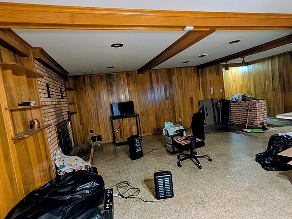 4th image of 2403 W 40th Ave