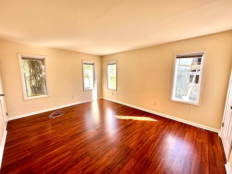 517 Kanuga Dr #3 — Photo 10