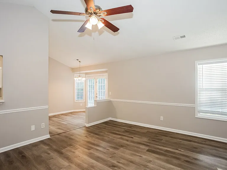 2133 Millstone Ln — Photo 5