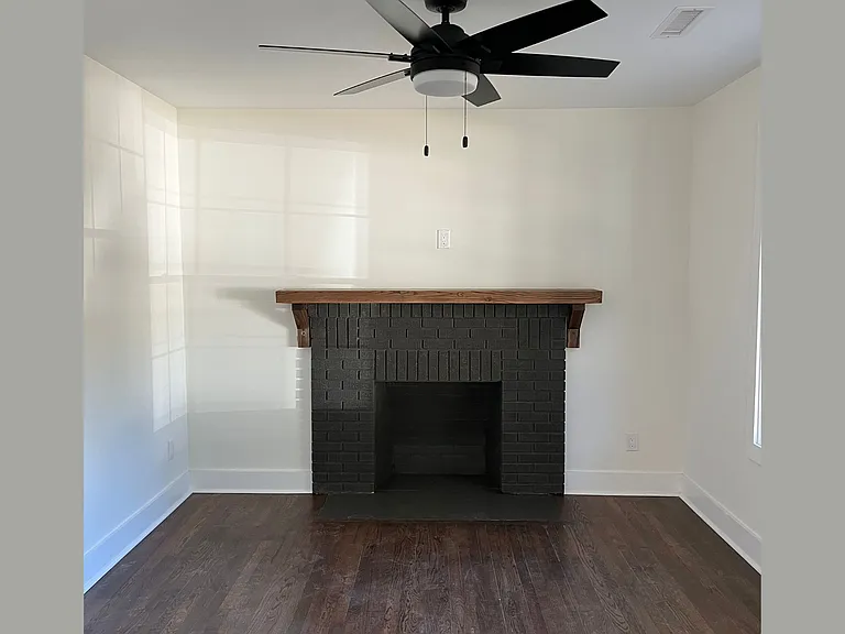 446 Spring St — Photo 3