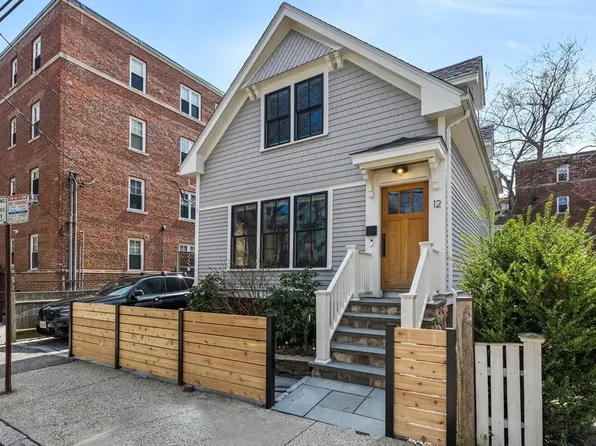 12 Chalk St, Cambridge, MA 02139