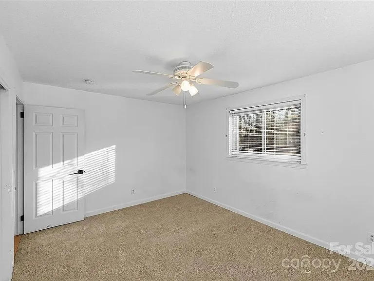 1051 Cox Mill Rd — Photo 4