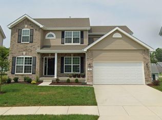 811 Hazy Hills Dr, Lake Saint Louis, MO 63367