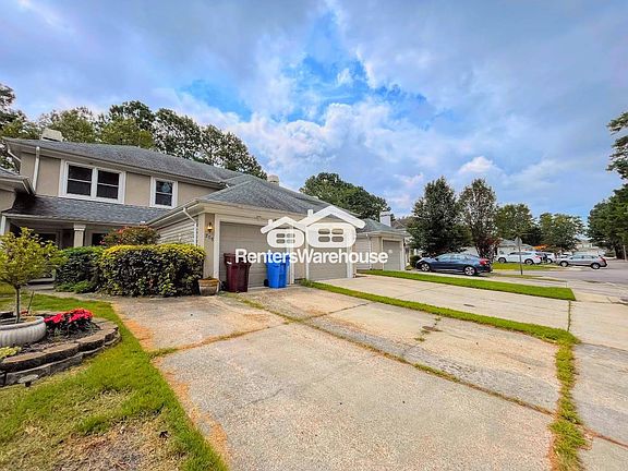 2nd image of 205 Esplanade Pl