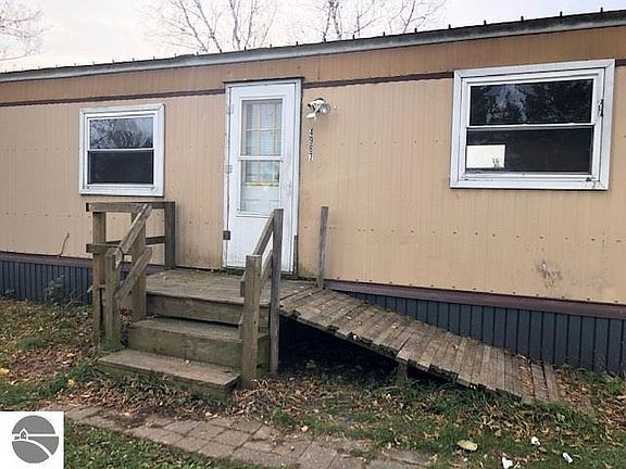 4th image of 4987 Flamingo Dr S