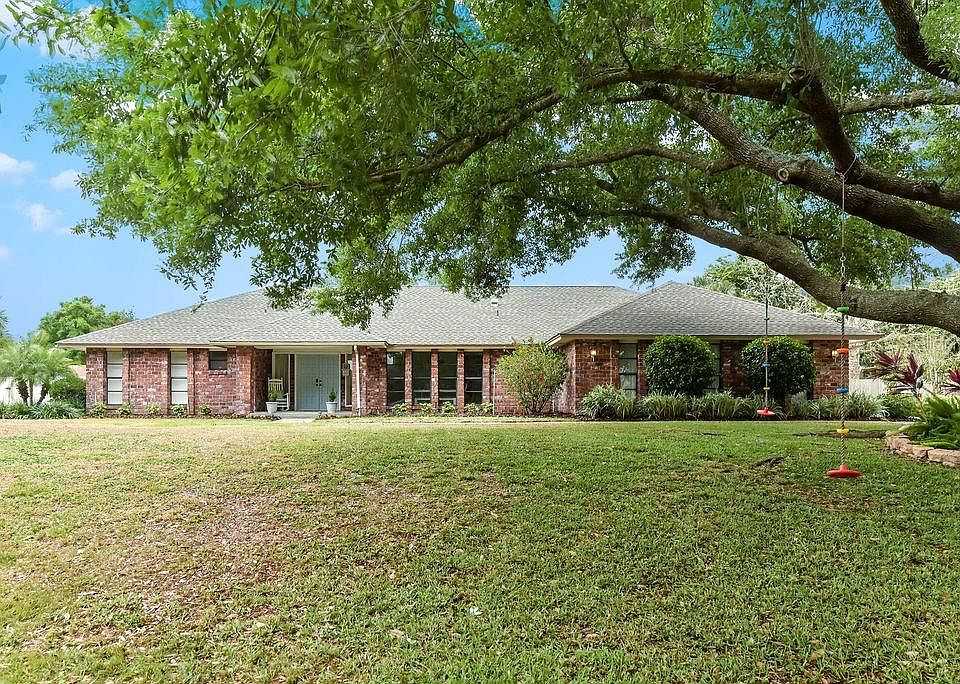 1st image of 7310 Forestwood Ct