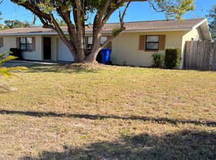 1211 Spalding Rd, Dunedin, FL 34698