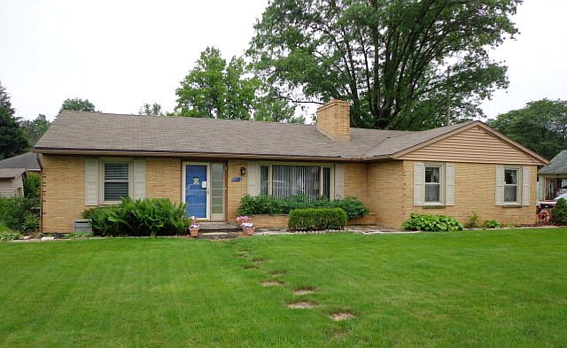 1st image of 611 Cline Ave
