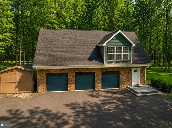 74 Sugar Maple Ln, Mc Henry, MD 21541