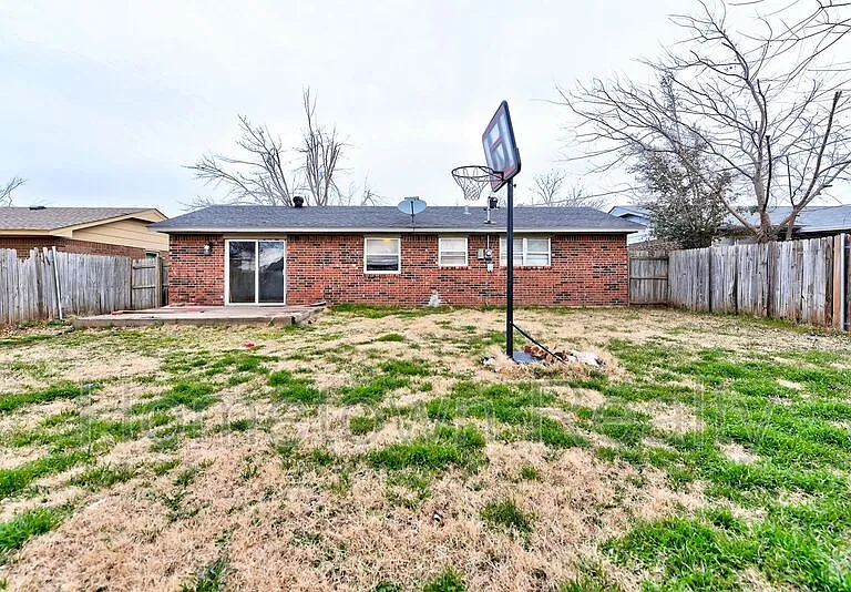 320 Cedar Crest Dr — Photo 24