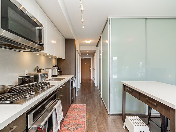 3rd image of 384 E 1st Ave #517