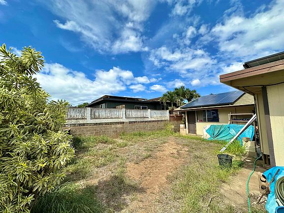 3rd image of 924 Puuloa St