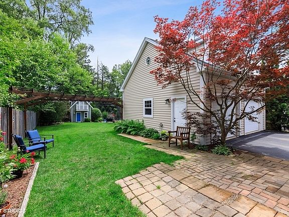 2nd image of 273 Churchill Pl