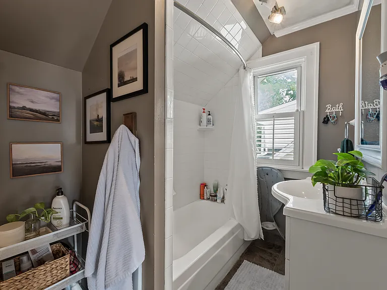1034 Mohawk Ave — Photo 12