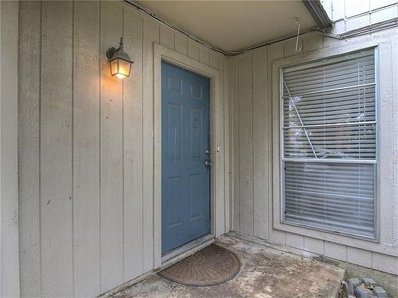 702-C Castle Ridge Rd, Austin TX 78746 in EANES ISD