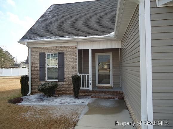1st image of 304 Quinn Ct