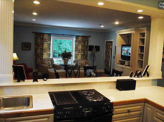 3rd image of 31 Westshire Ct