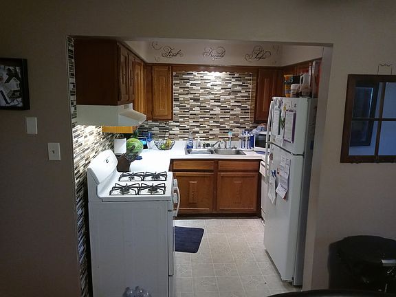 3rd image of 11804 S Komensky Ave APT 302