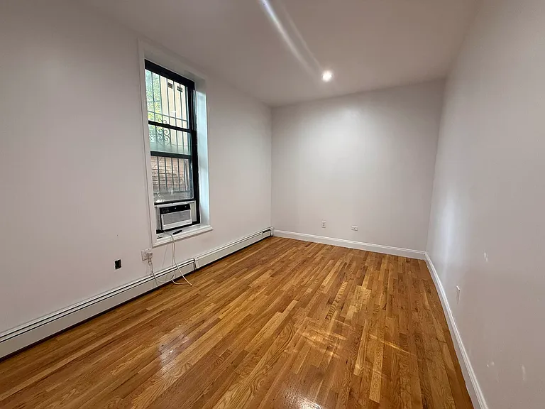 460 Throop Ave #2 — Photo 6
