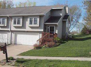 1913 Plaen View Dr, Iowa City, IA 52246