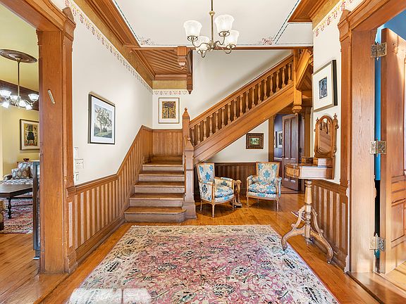 20 Charter Oak Place