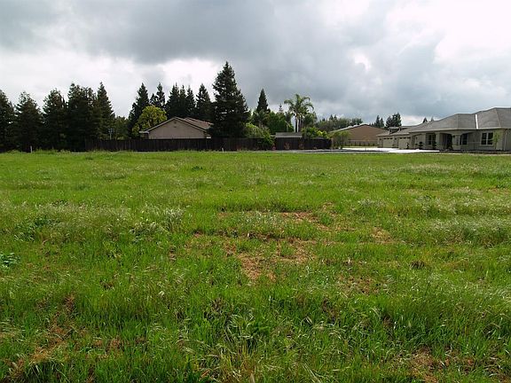 2nd image of 9817 Black Oak Ct