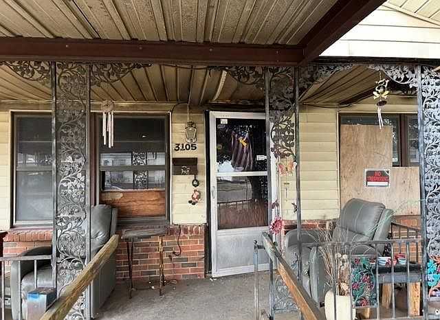 2nd image of 3105 SW 51st St