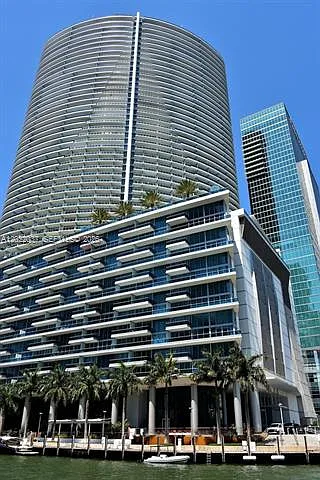 200 Biscayne Boulevard Way — Photo 2
