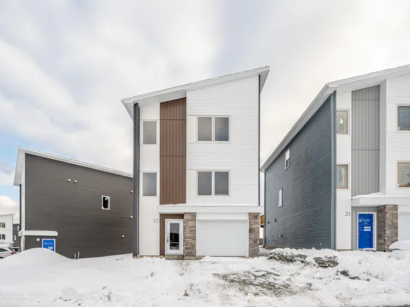 21 Zeppelin Cres, Beechville, NS B3T 0B0