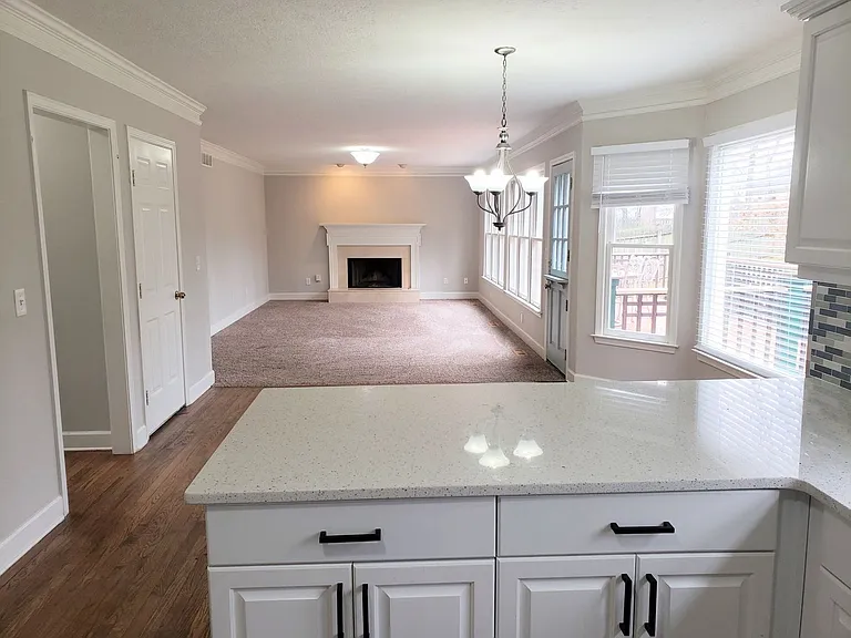 1352 Hearthstone Way NW — Photo 3