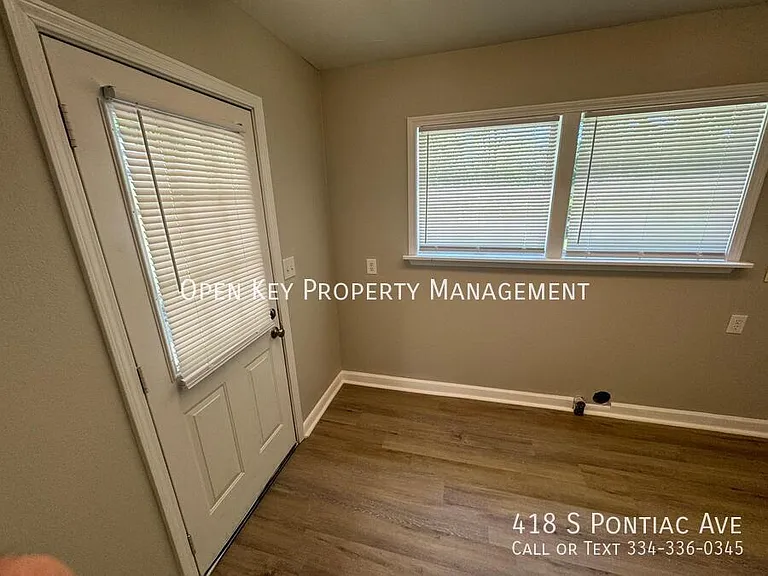 418 S Pontiac Ave — Photo 15