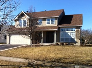 480 Lakeview Ct, Oswego, IL 60543