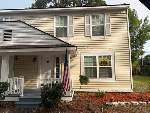 P036-912 Pineland Ave #1 Photo 1