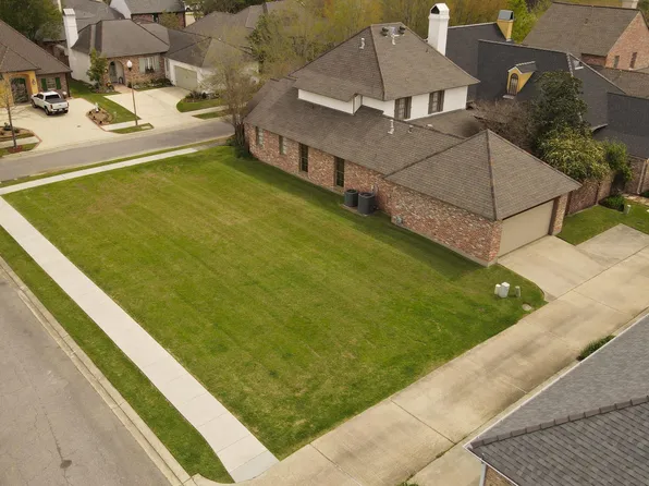 117 Woodsboro Dr, Lafayette, LA 70508
