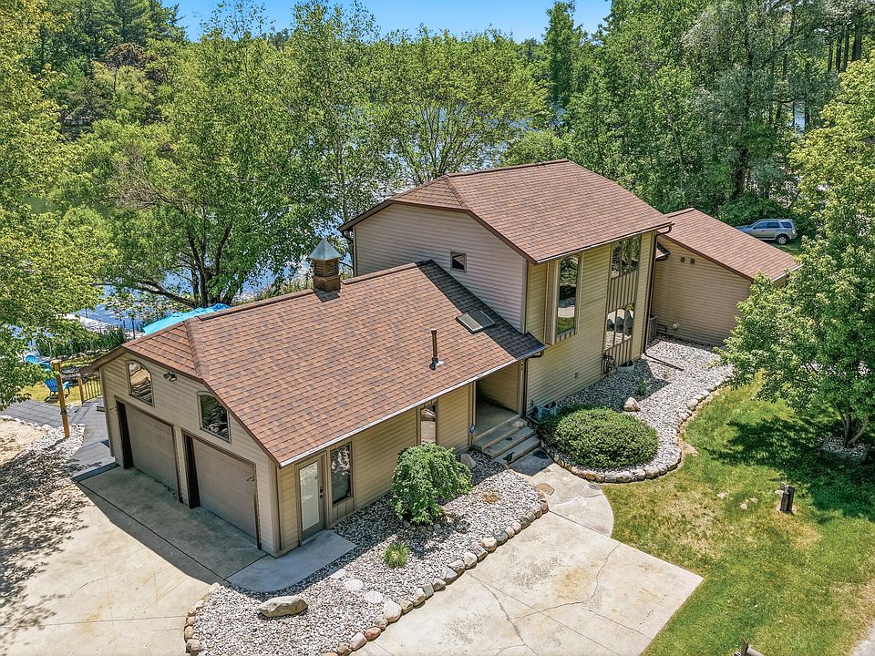 1st image of 360 W Baldwin Lake Dr
