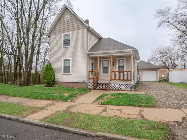 104 12th St NW, Massillon, OH 44647