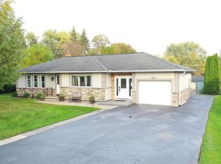 41 Tarwood Dr, Rochester, NY 14606