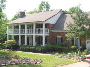 12123 Lavershire Ct, Charlotte, NC 28262
